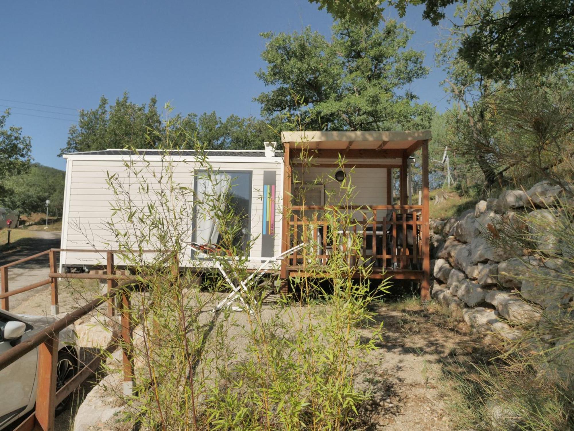 Camping Pres Du Lac De Sainte Croix Bauduen Bagian luar foto